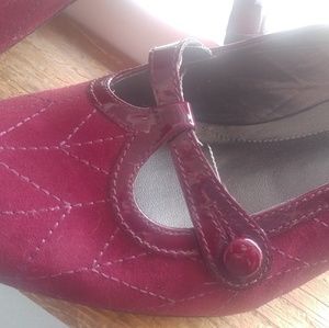 Franco Sarto kitten heel pump